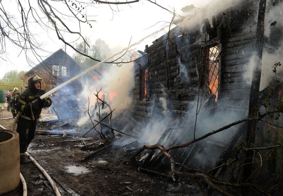 В Старой Майне Ульяновской области во время пожара пострадала женщина