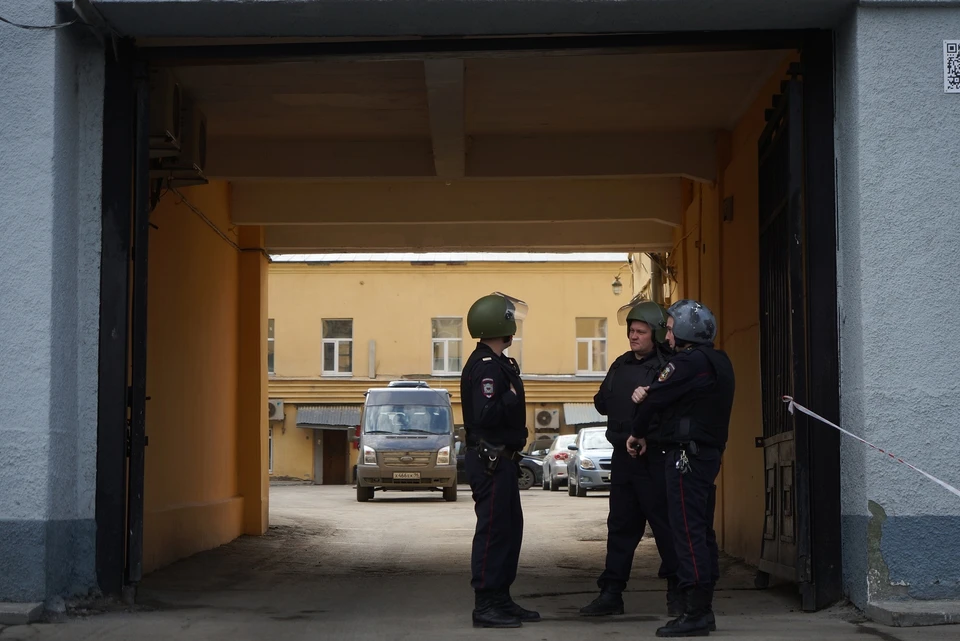 Помещения учебных заведений осматривают специалисты