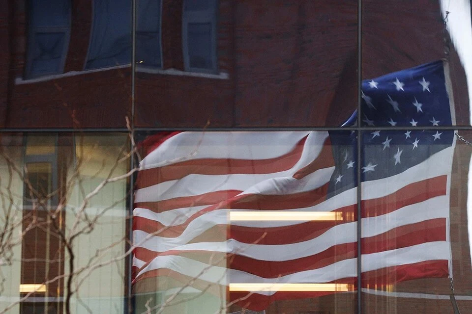 США ограничили экспорт в Россию колясок для кукол, солнцезащитных очков и зубных протезов