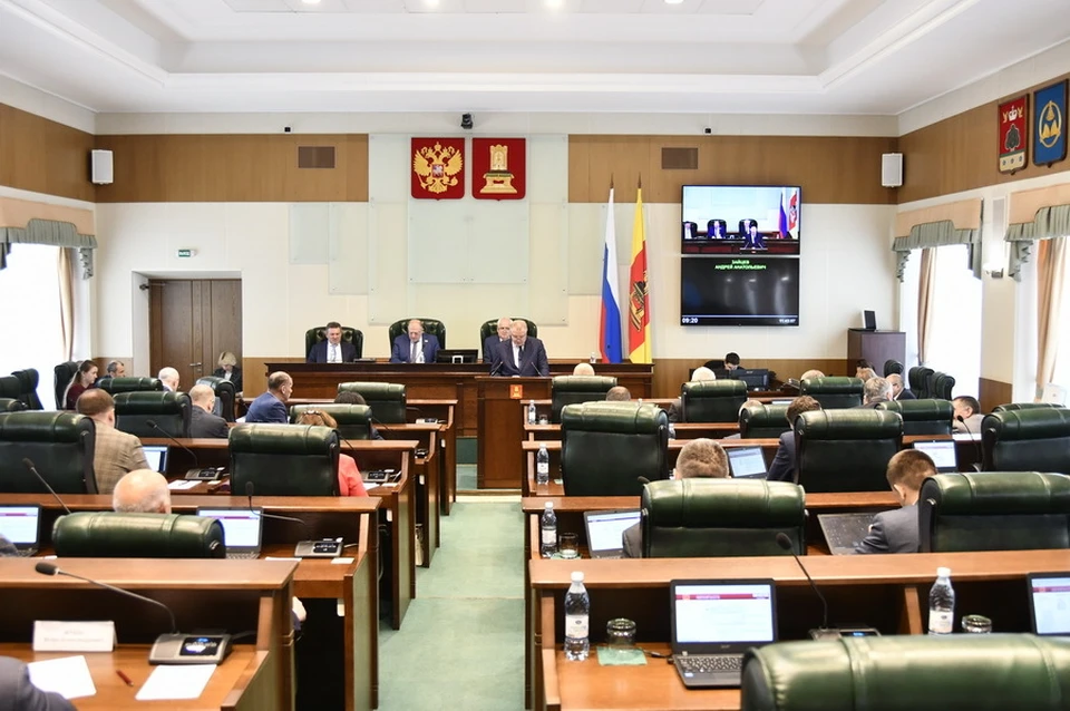 Документы прошли два чтения в областном парламенте Фото: Законодательное Собрание Тверской области