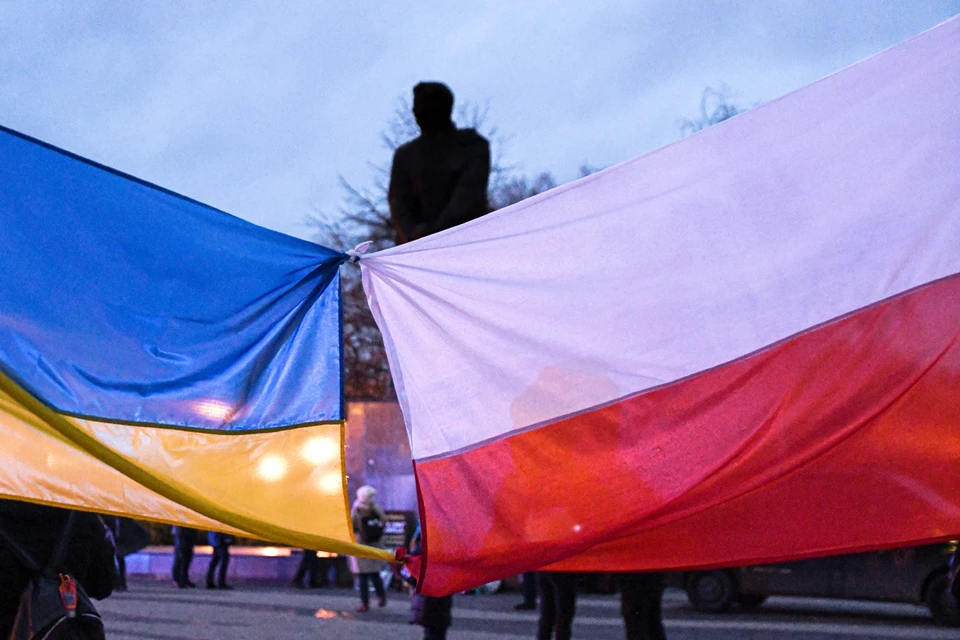 Украинизация Польши идет по стране семимильными шагами, доказывая, что не Украина превращается в Европу, а Европа в Украину