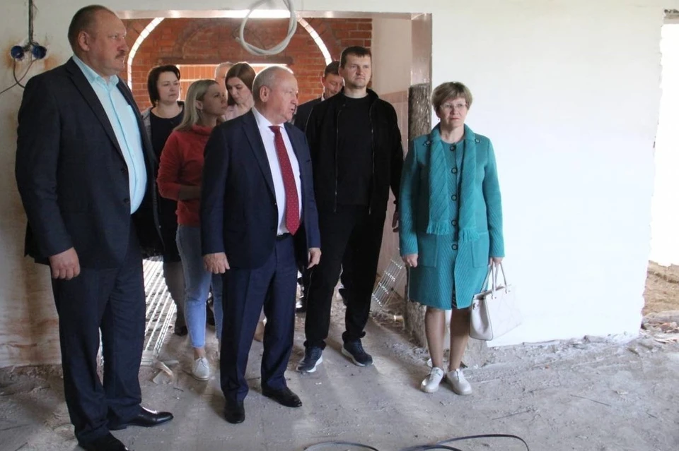 Ход ремонта школьного здания будет контролировать актив местного отделения Партии «Единая Россия»