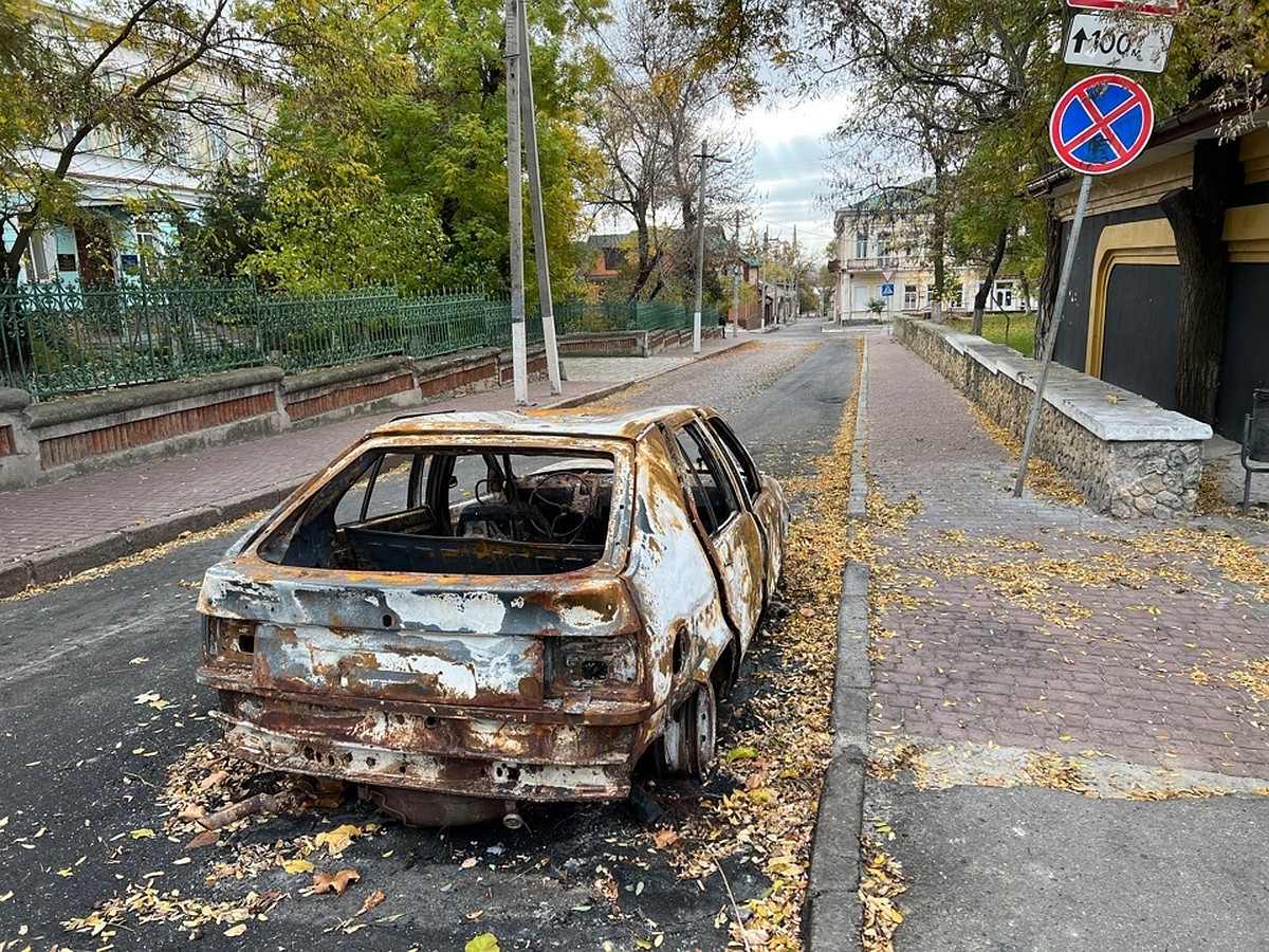 Не доставайся никому: житель Омской области поджег совместно нажитую с  супругой машину - KP.RU