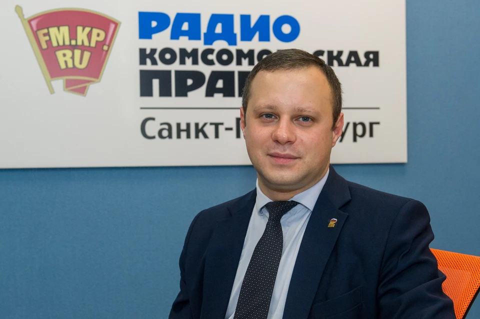 Денис Четырбок стал председателем бюджетно-финансового комитета ЗакСа Петербурга.