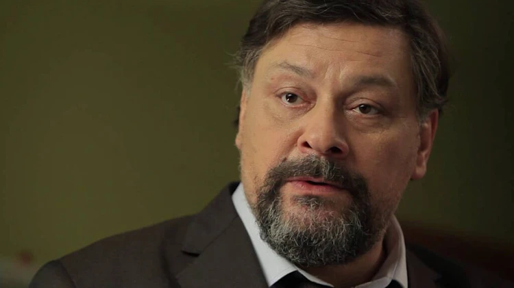 Сбежавший во Францию актер Дмитрий Назаров* сильно сдал