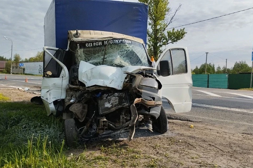 В ДТП пострадал водитель фургона Фото: УГИБДД России по Тверской области