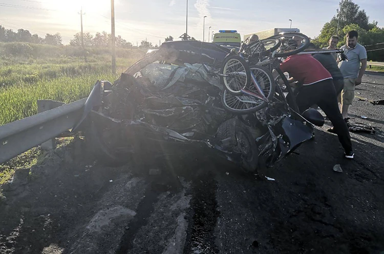 Фото страшной аварии под Нижним Новгородом, где погибли пять человек, появились в сети