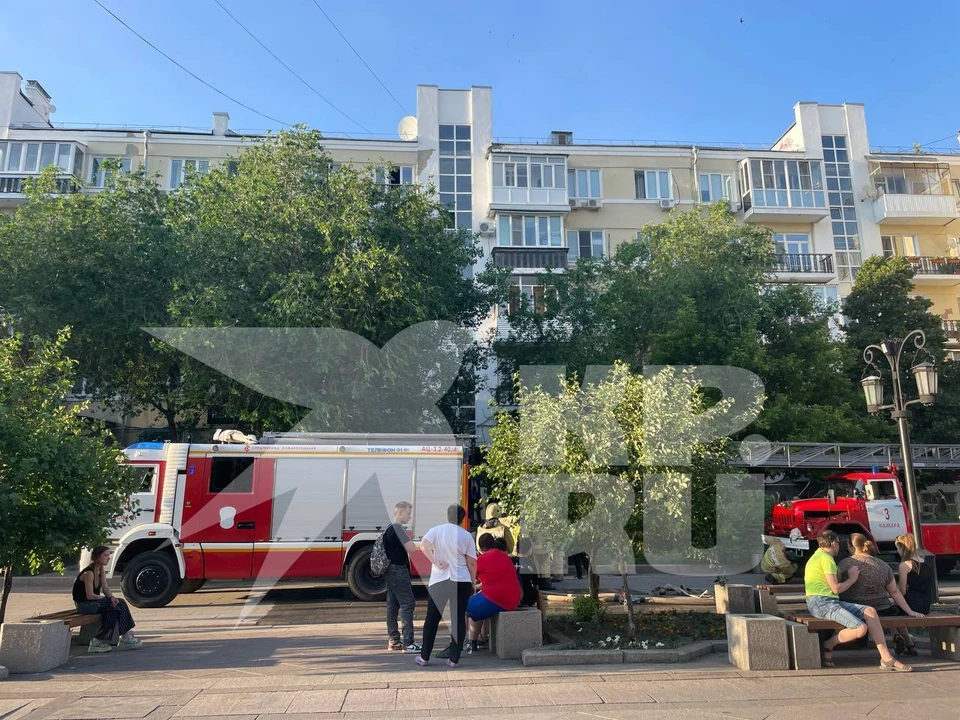На место ЧП прибили оперативные службы города