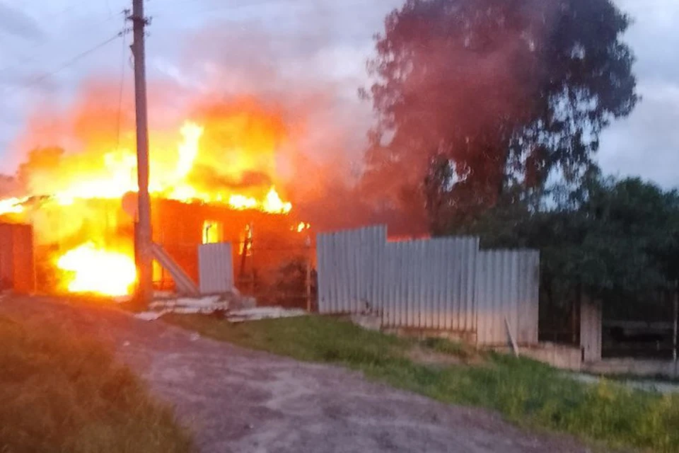В Горловке горят дома. Фото: ТГ/Приходько