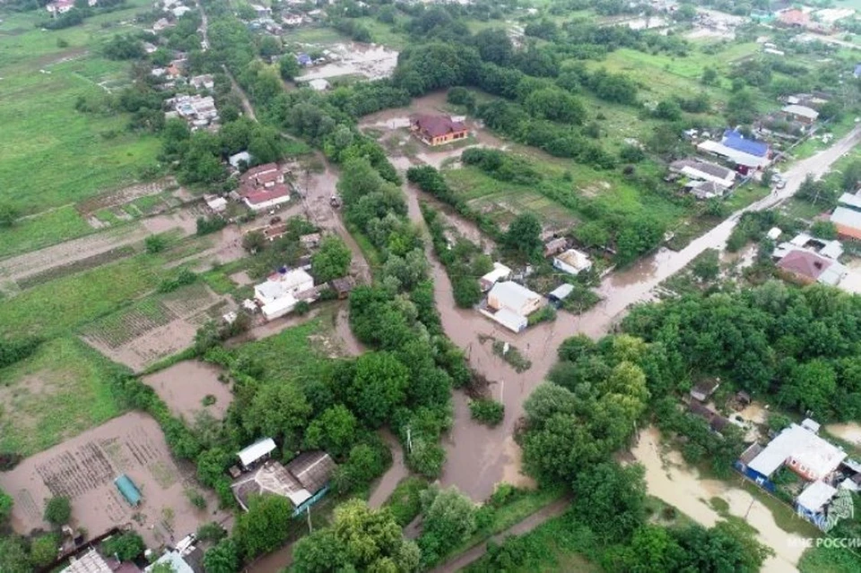 Вот так сейчас выглядят затопленные населенные пункты в Лабинском районе. Фото: ГУ МЧС по Краснодарскому краю.