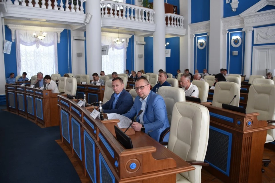 Депутаты заслушали отчеты об исполнении бюджета города и ТФОМС Фото: sevzakon.ru