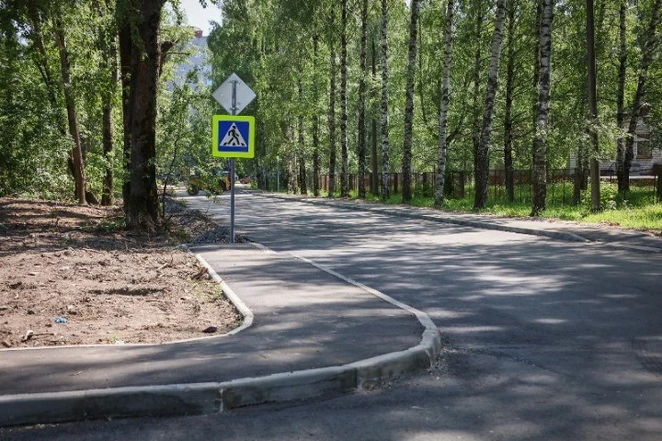 В Рыбинске заканчивают ремонт дороги к городскому моргу