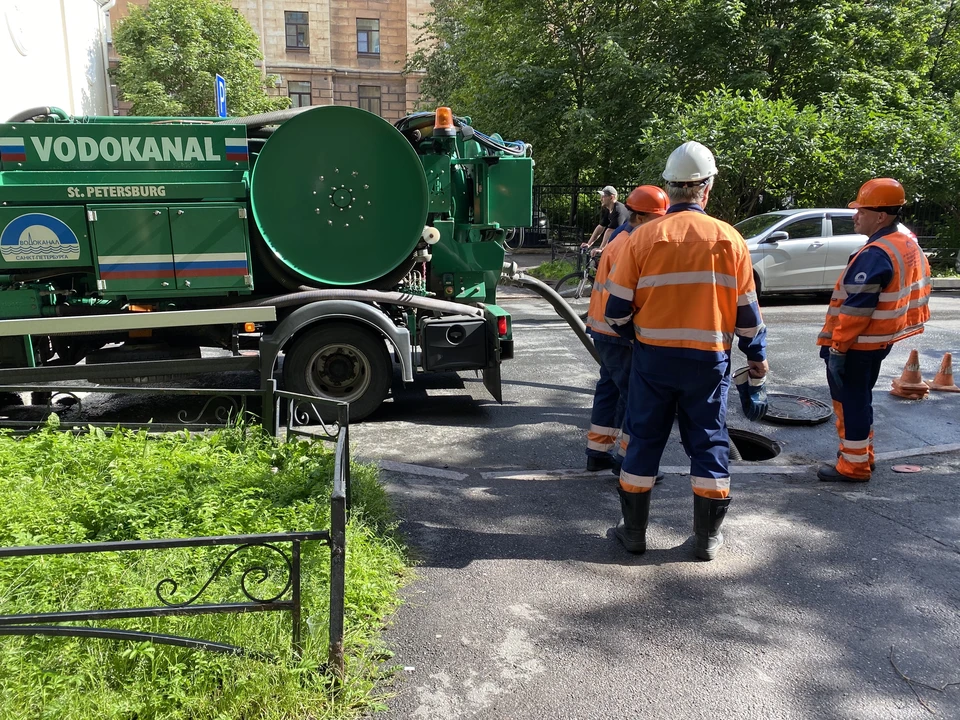 «Водоканал» назвал дома в Петербурге с самыми грязными канализациями