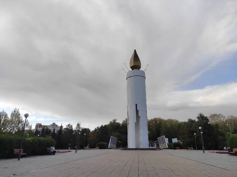 В основе «Легенд города Т» лежит история тюменских чайных магнатов Колокольниковых.