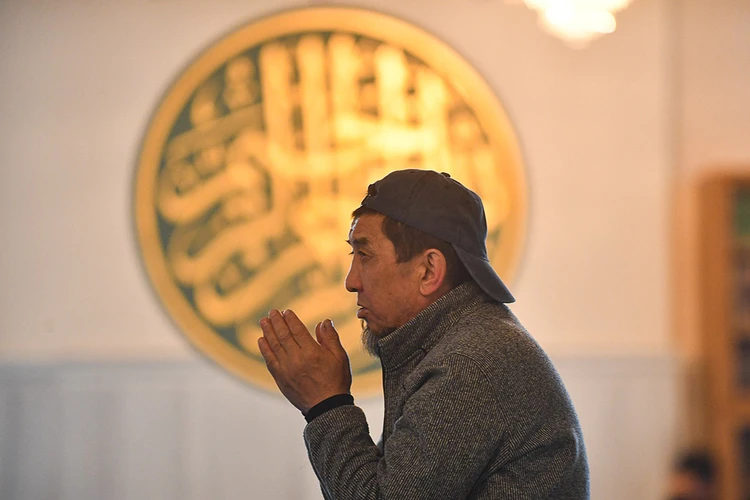 Как мусульмане встретили Курбан-байрам в России: фоторепортаж