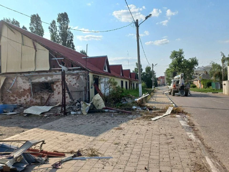 После обстрелов ВСУ в городе Шебекино повреждено729 объектов, в селе Новая Таволжанка выявлены повреждения в 580 строениях.