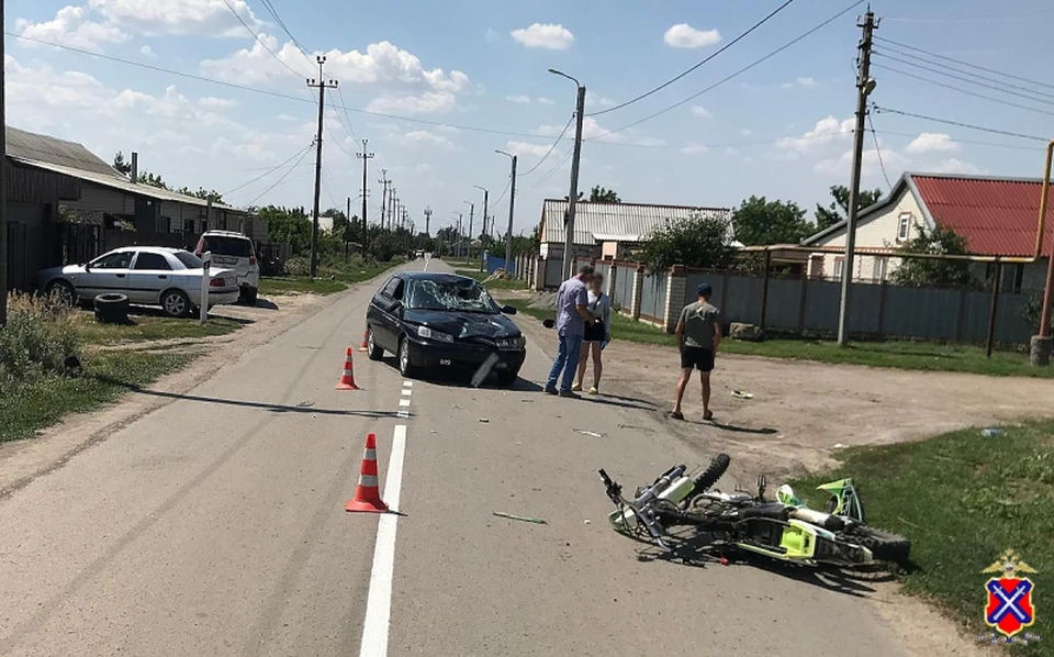 Мотоцикл врезался в ВАЗ.