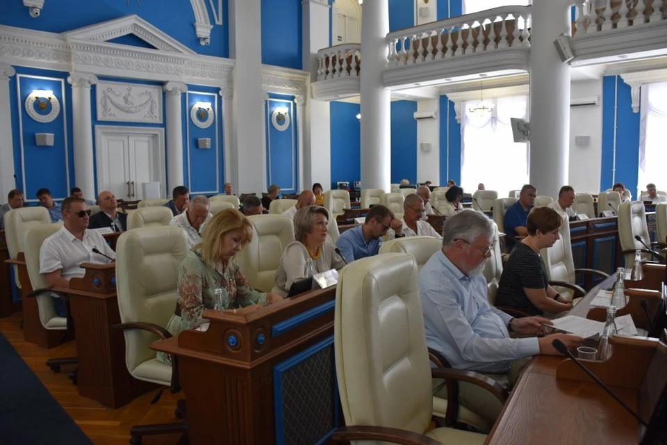 Народные избранники провели последнее заседание весенней сессии Фото:sevzakon.ru