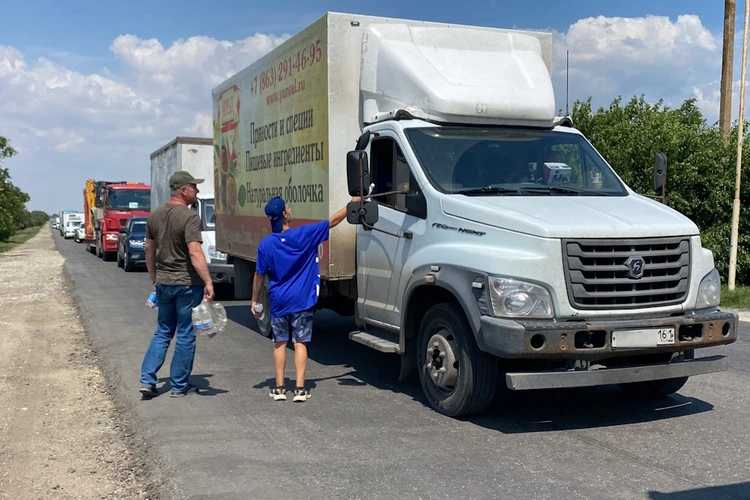 Места для отдыха и помощь волонтеров: Обстановка на дорогах Херсонской области в сторону Крыма по состоянию на 19 июля 2023 года