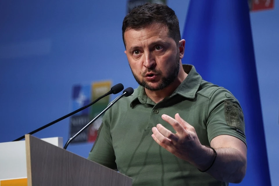 Зеленский поручил Кулебе и Залужному составить план работы зернового коридора
