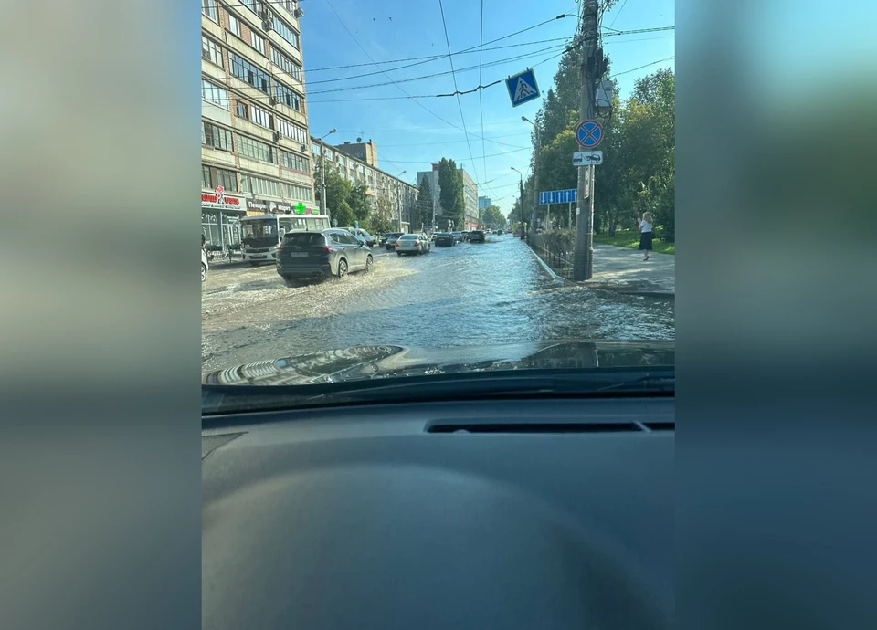 25 07 2023. Затопило дорогу. Затопленные улицы. Затоп города.