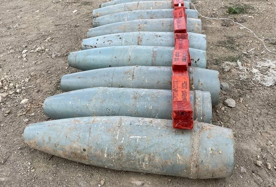 Все опасные боеприпасы взрываются нкладным зарядом тротилла. Фото: МВД Медиа.