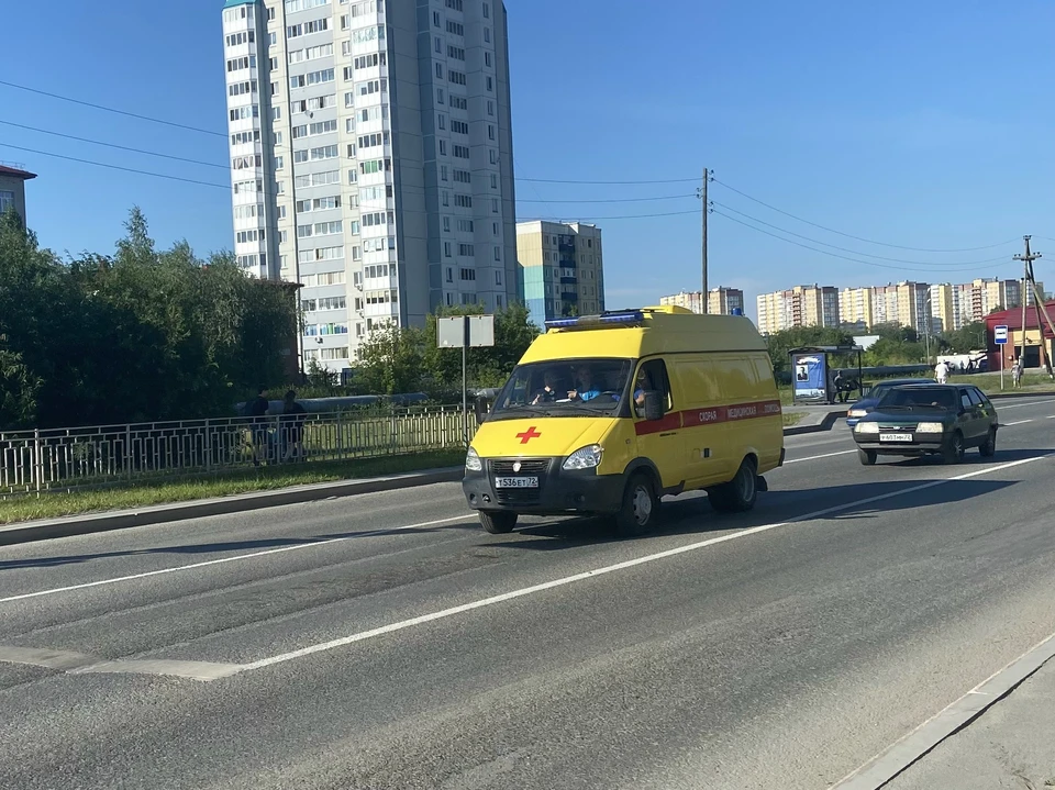 На место трагедии приезжали медики и сотрудники Следственного комитета.