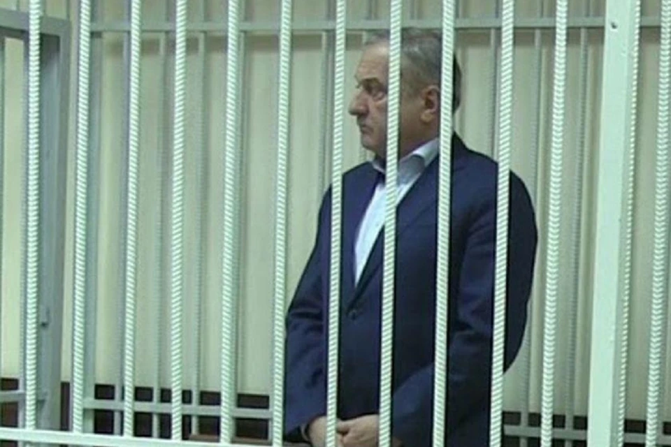 Бывшего чиновника не этапировали в колонию. Фото: прокуратура Кировской области