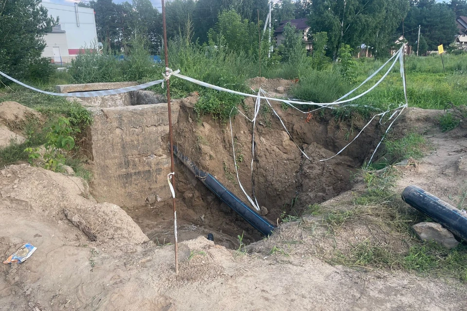 Стройка канализационного коллектора была не огорожена. Фото: СУ СКР по Новосибирской области