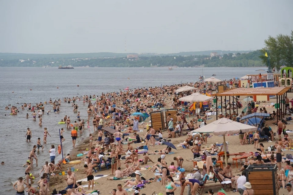 Самара пляжный отдых. Самара пляж. Центральный пляж в Самаре. Самара набережная пляж. Самара пляж 2023.