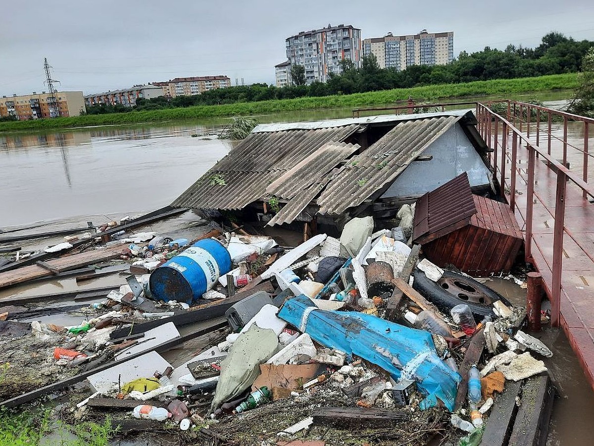 Потоп в Приморье 12 августа 2023: последние новости на сегодня, фото и  видео, прорыв дамбы, затопление Уссурийска - KP.RU