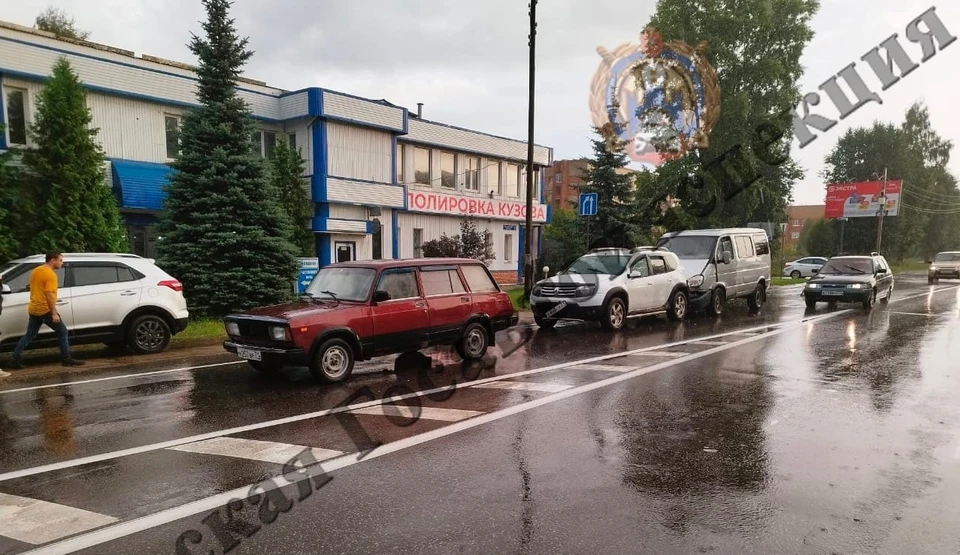 В массовом ДТП в Новомосковске пострадал четырехлетний пассажир автомобиля Renault
