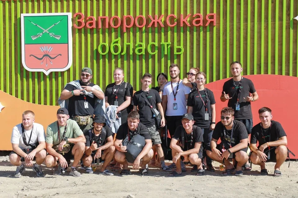 На площадке региона в рамках фестиваля проводятся мастер-классы по декоративно-прикладному искусству и хореографии. Фото: телеграм-канал Евгения Балицкого