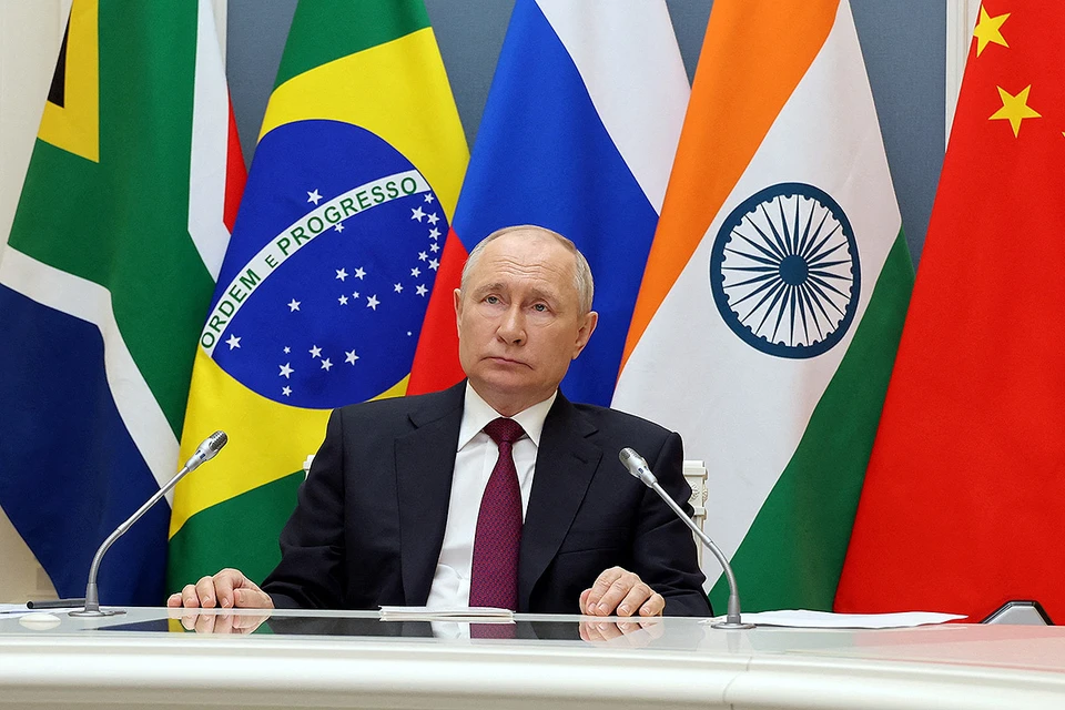 Президент РФ Владимир Путин в Кремле во время неформальной встречи лидеров стран БРИКС в режиме видеоконференции.