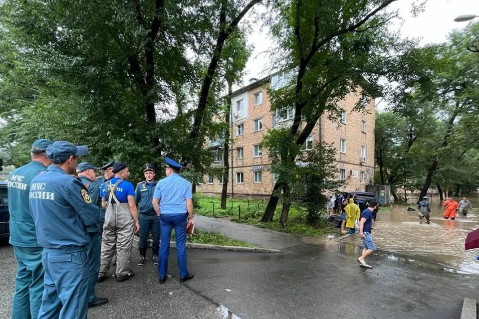 Часть детей отправили в детский сад №166.