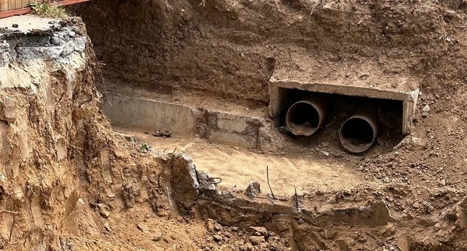 В Ростове-на-Дону подрядчики устранили порыв водовода диаметров 1000 мм