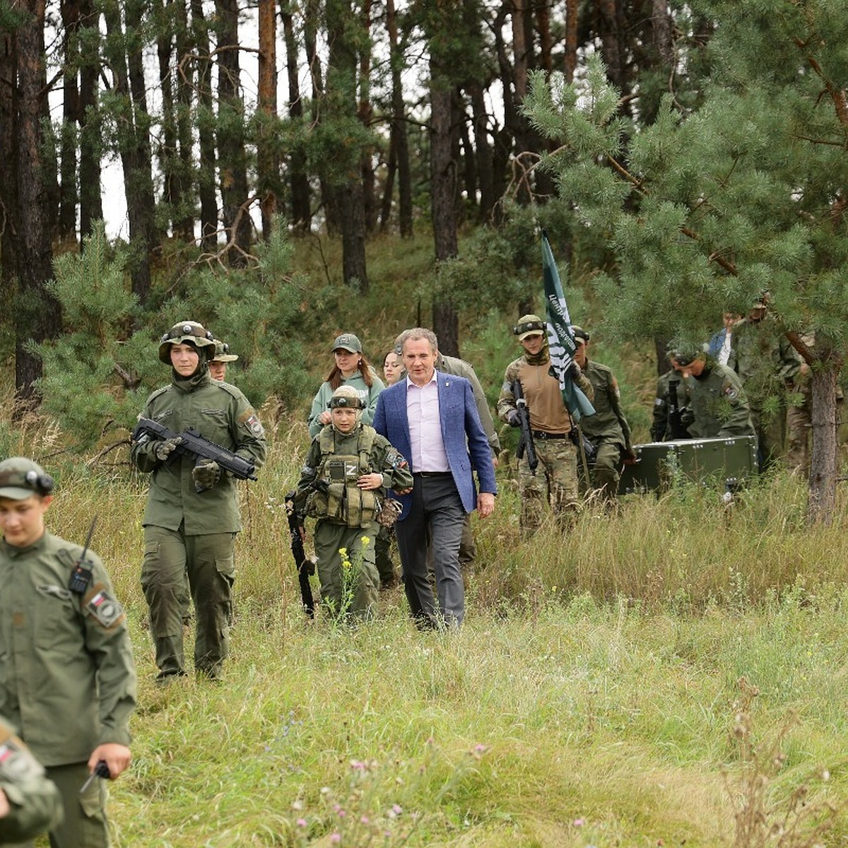 В Белгородской области завершилась военно-спортивная игра «Зарница 2.0:  Время Героев!» - KP.RU