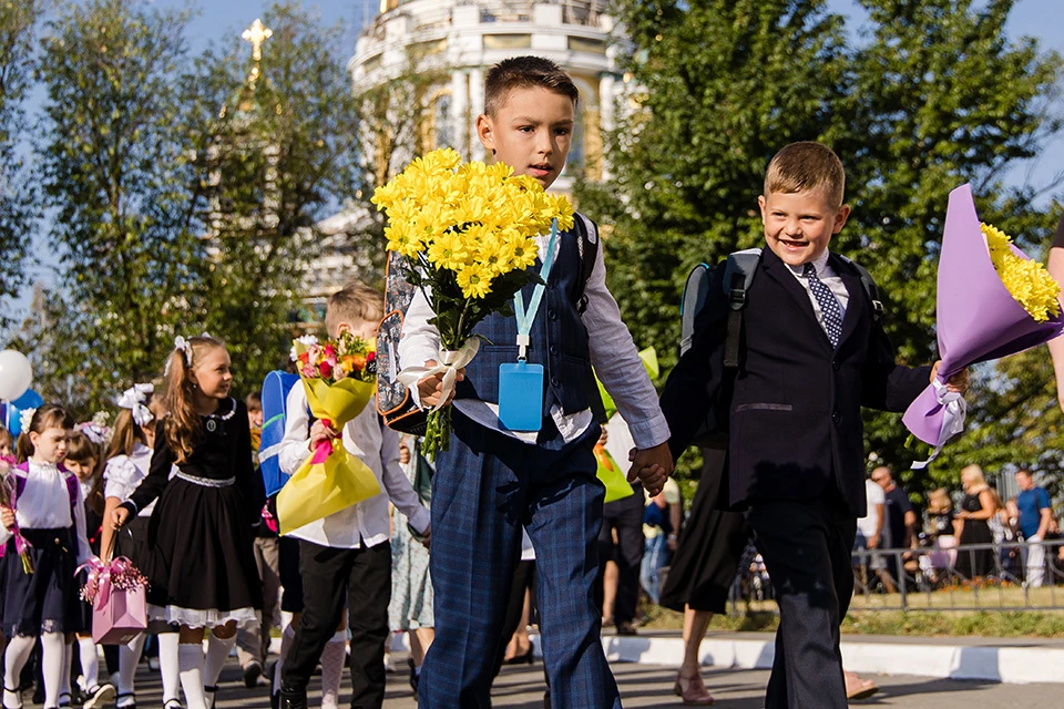 Перенести занятия рекомендовало министерство образования.