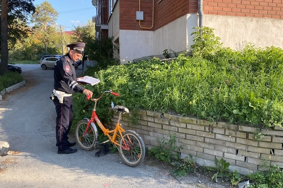 Водитель не заметил мальчика на велосипеде Фото: УГИБДД по Свердловской области
