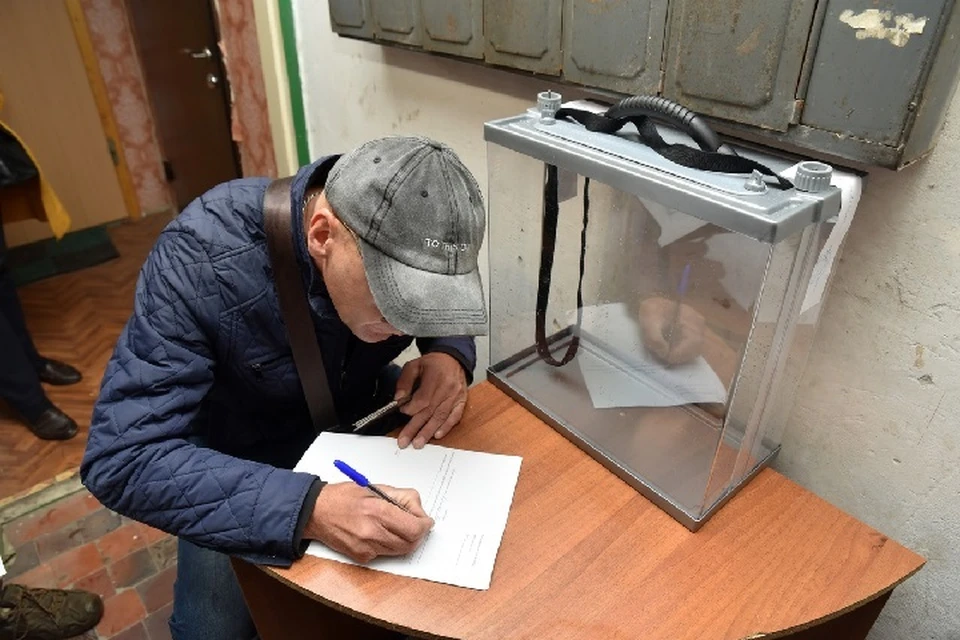 Избирательная система в новых регионах уже доказала свою эффективность, а сейчас проходит проверку в боевых условиях, заявил Булаев (архивное фото)