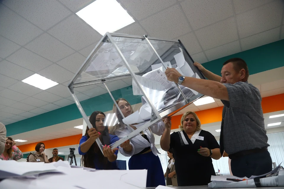 В ДНР стартовал подсчет голосов по итогам выборов депутатов в НС и органы местного самоуправления
