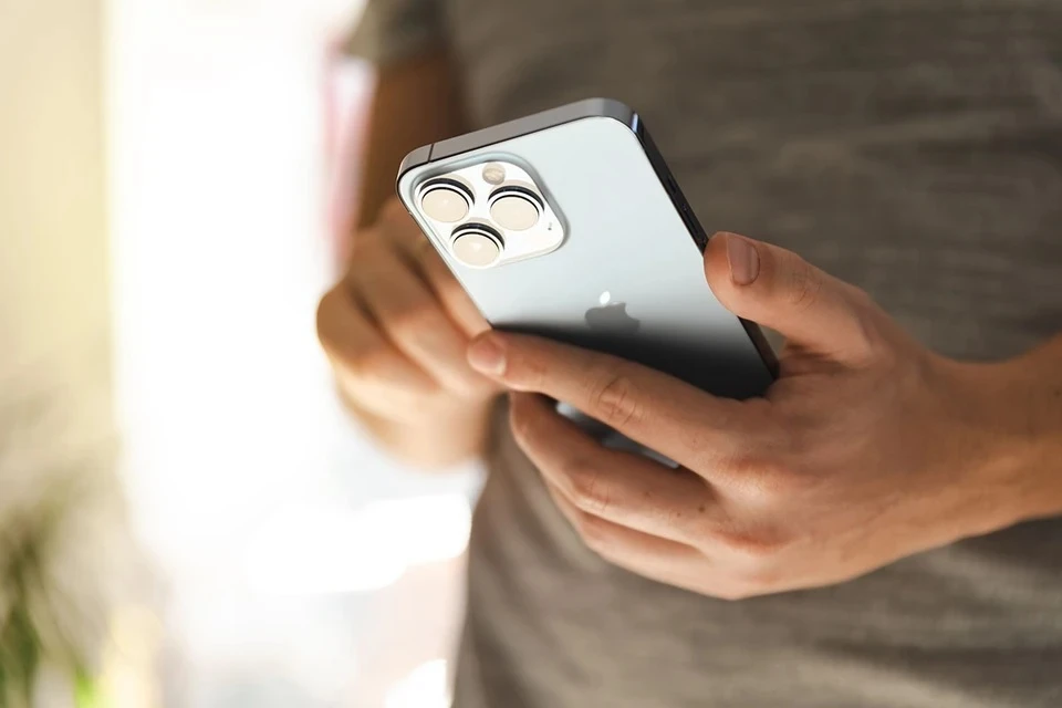 Россиян предупредили о мошеннических сайтах по продаже iPhone 15