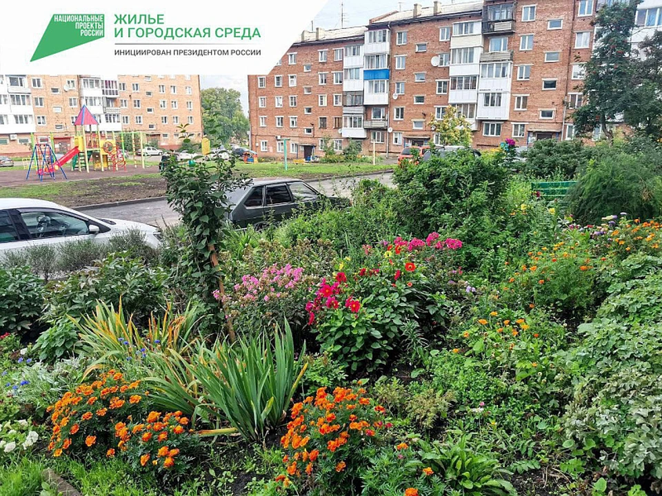 В Кемерове в этом сезоне обновят почти 80 дворов, 67 из них уже отремонтировали.