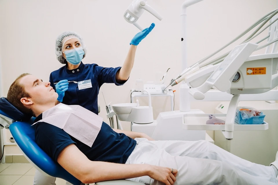 Больше всего в регионе зарабатывают стоматологи-ортопеды.