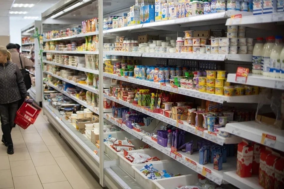 Среди подешевевших продуктов также маргарин – на 5,1 %, плавленый сыр – на 9,3 %, сливочное масло и сметана.