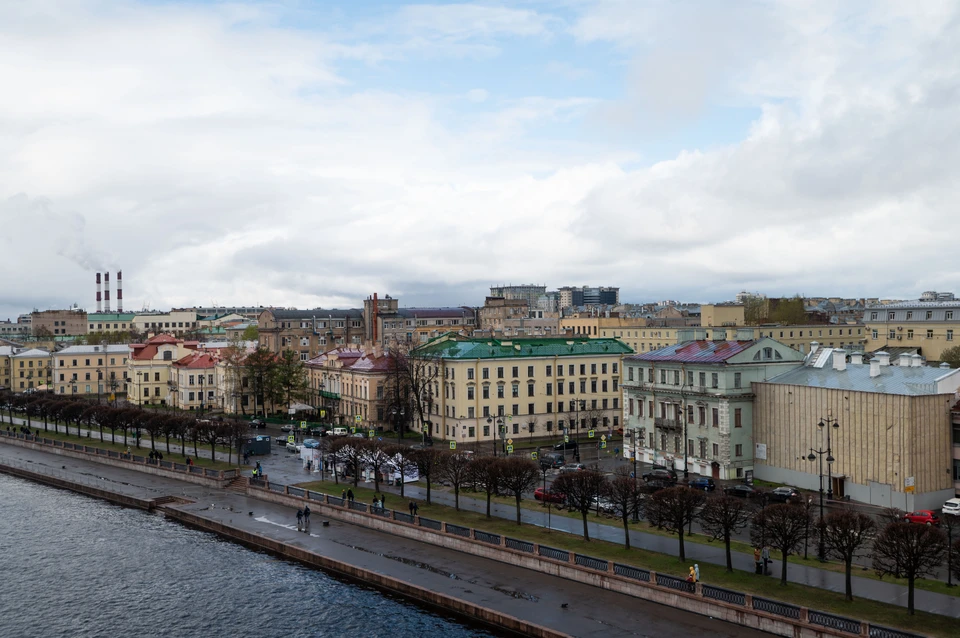 Петербург стал самым популярным направлением для осеннего отпуска.