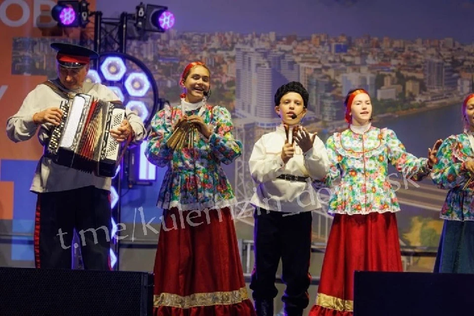 Детская фольклорная группа «Диво» из города Донецка продемонстрировала свое вокальное мастерство. Фото: ТГ/Кулемзин