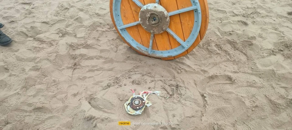 В Балашове на пляже сломали карусели ( фото: администрация г. Балашов)