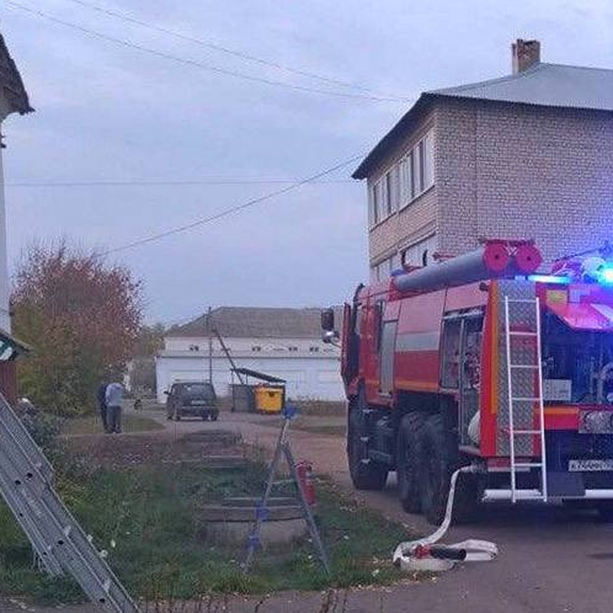 В селе Краснохолмский в пожаре чуть не погибли пять детей и шесть взрослых  - KP.RU