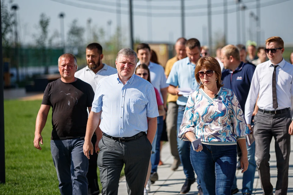 Алексей Бубнов лично проинспектировал ход ремонта городских дорог. Фото: пресс-служба Администрации Екатеринбурга